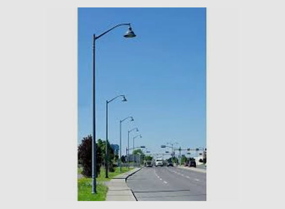 Mild Steel Single-Arm Outdoor Street Light Pole for Highway
