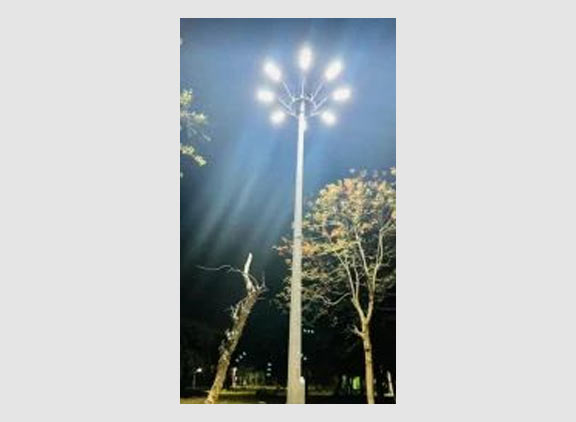 Round Earth Lightning Pole
